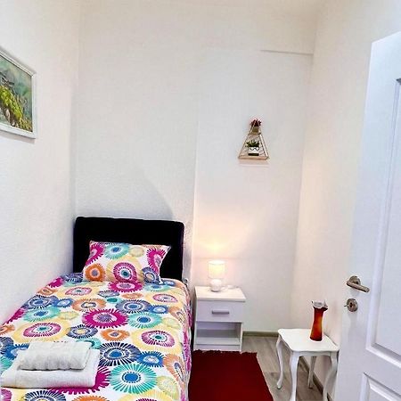 M Apartman Foca Exterior photo