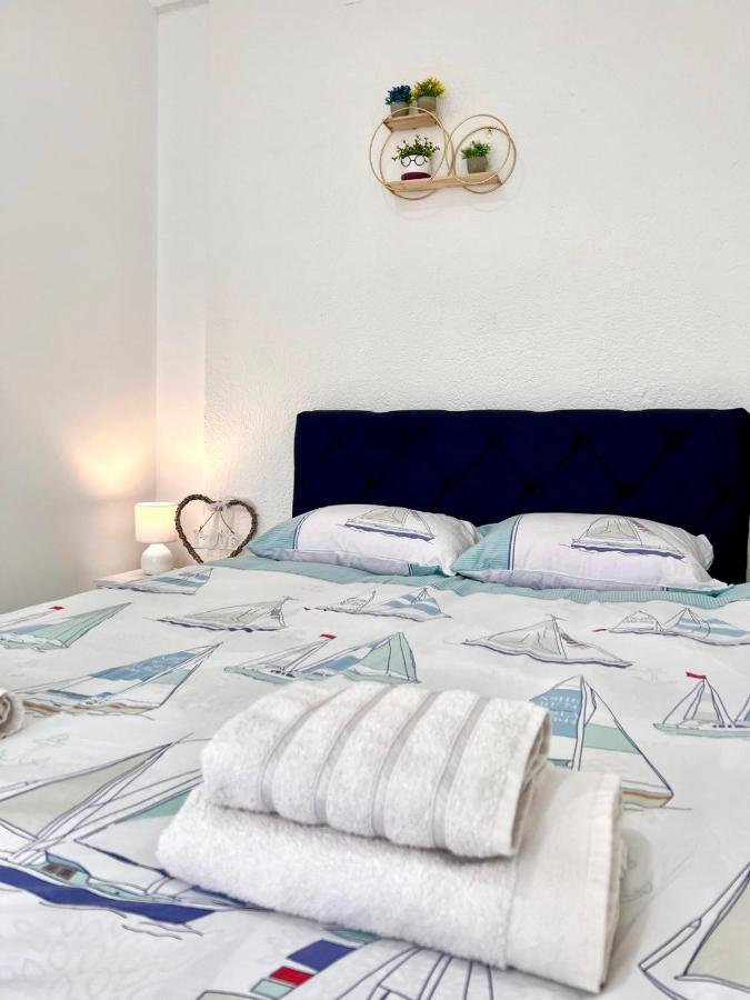 M Apartman Foca Exterior photo